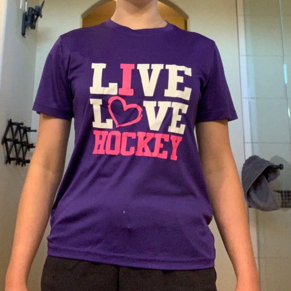 Authentic T-Shirt Company Purple “LIVE LOVE HOCKEY” Tee Size US Large - Picture 2 of 6